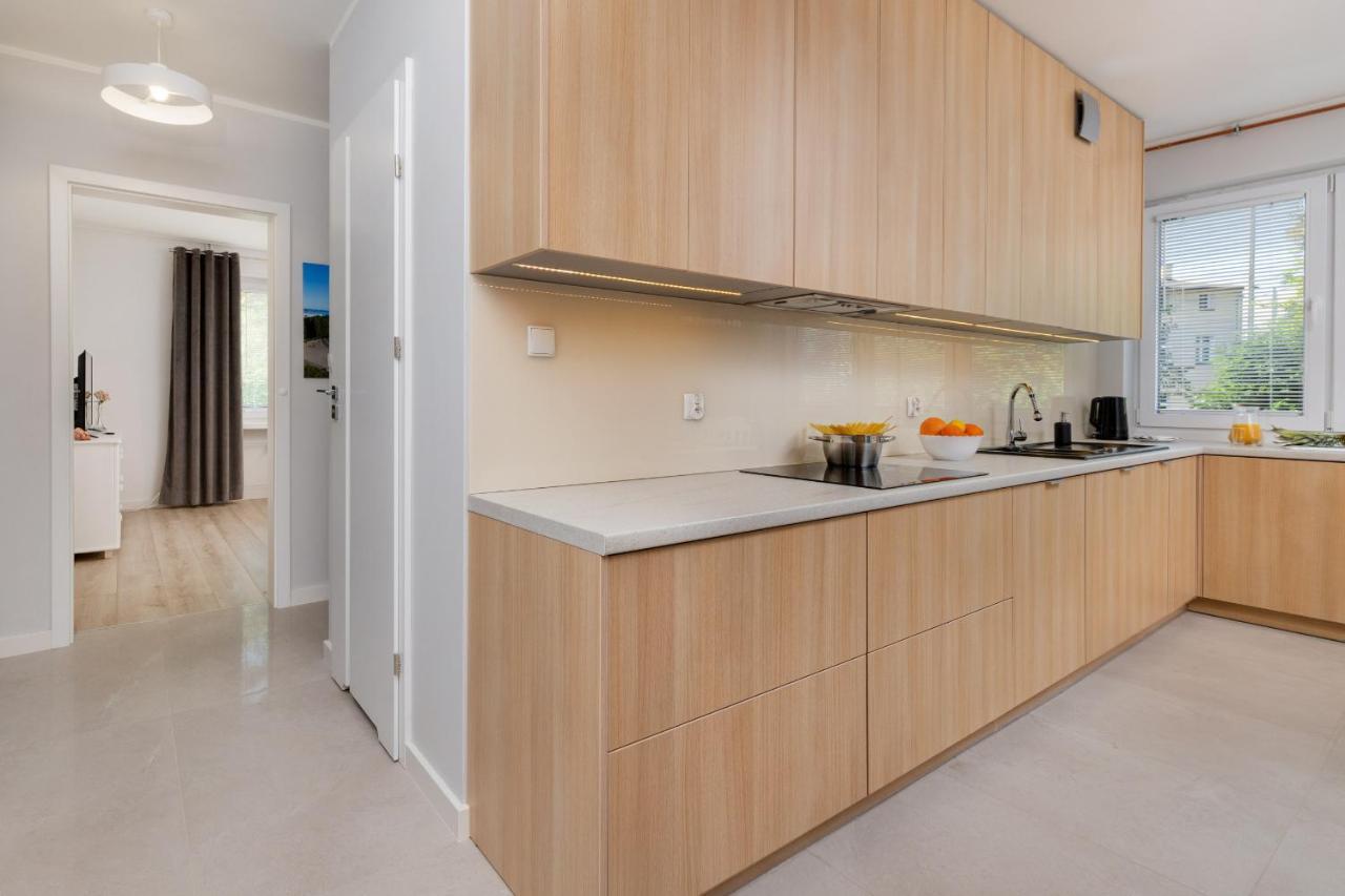 Gdanska Two-Bedroom Apartment Brzezno Beach By Noclegi Renters Екстер'єр фото