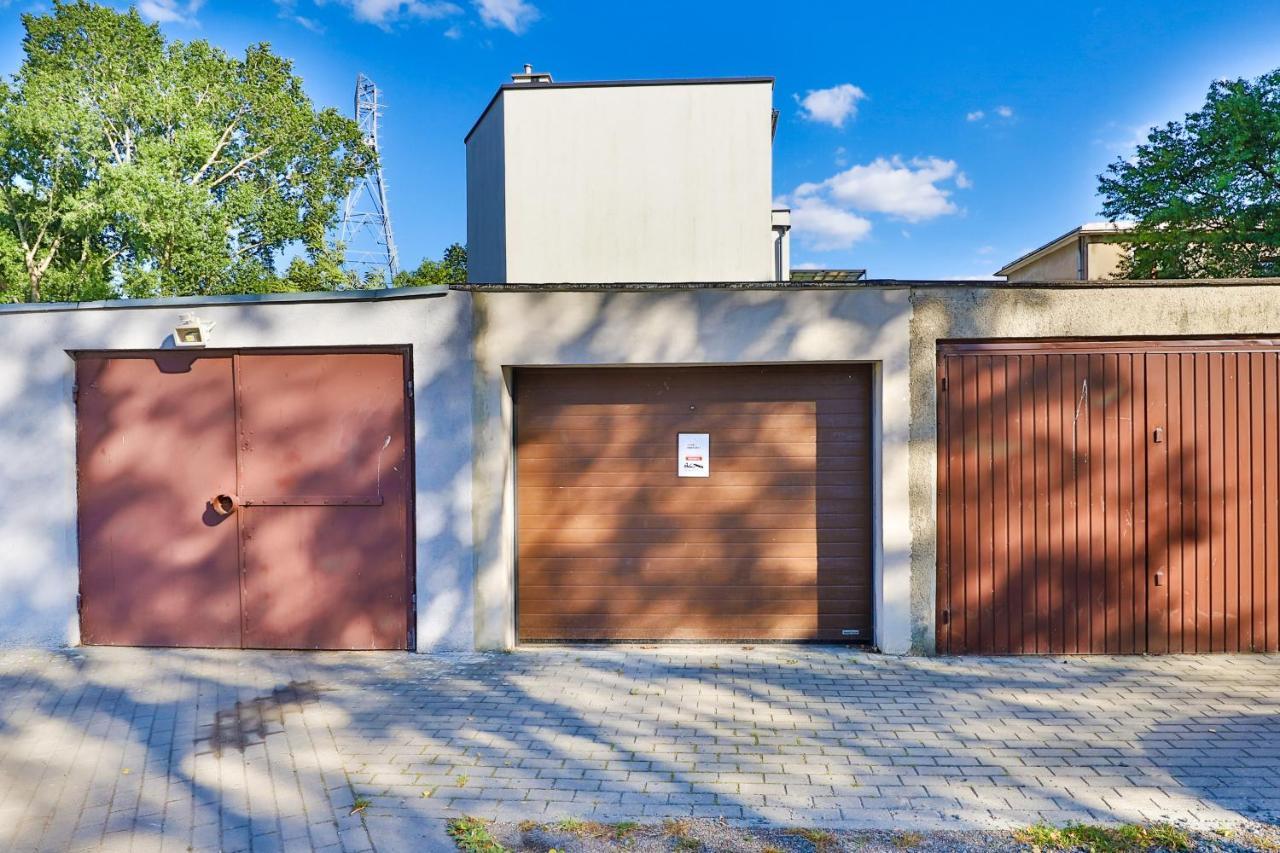 Gdanska Two-Bedroom Apartment Brzezno Beach By Noclegi Renters Екстер'єр фото