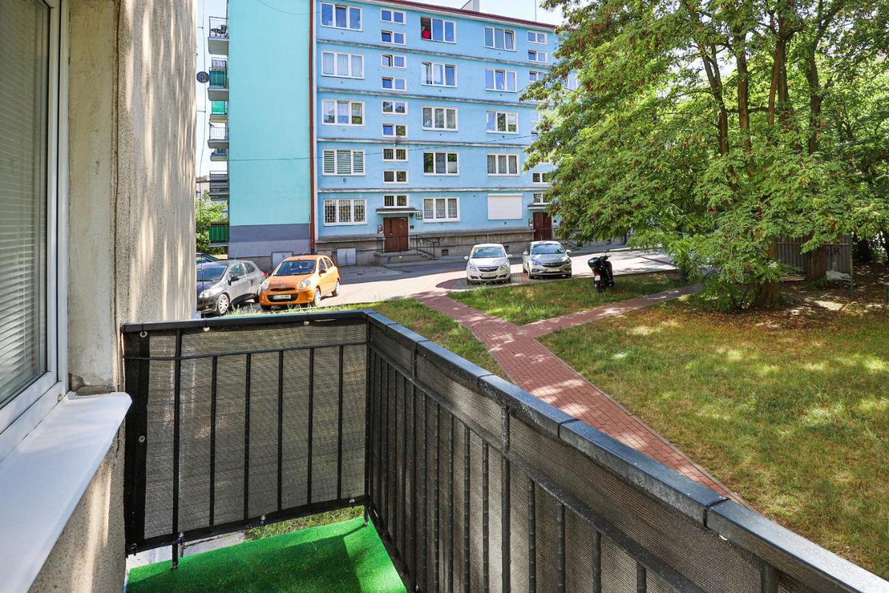 Gdanska Two-Bedroom Apartment Brzezno Beach By Noclegi Renters Екстер'єр фото