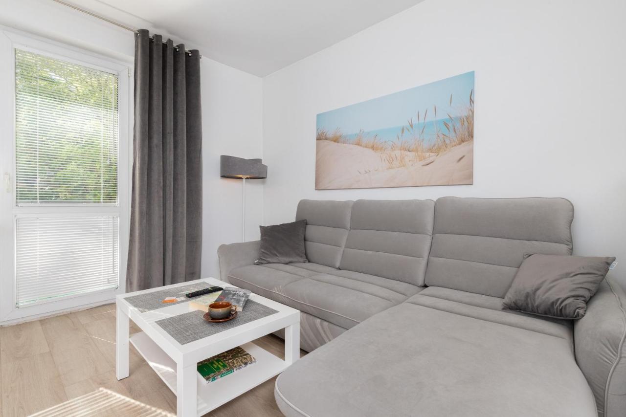 Gdanska Two-Bedroom Apartment Brzezno Beach By Noclegi Renters Екстер'єр фото