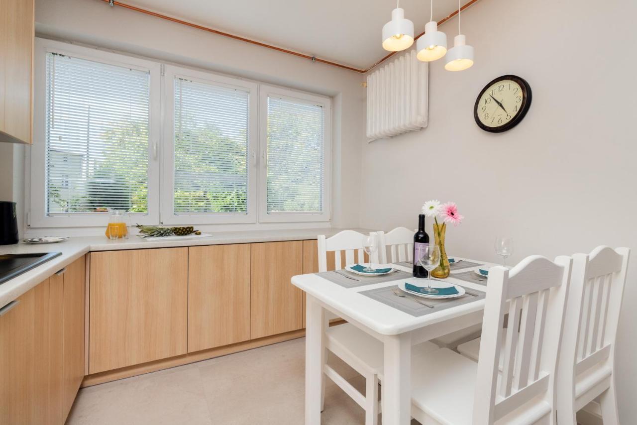 Gdanska Two-Bedroom Apartment Brzezno Beach By Noclegi Renters Екстер'єр фото