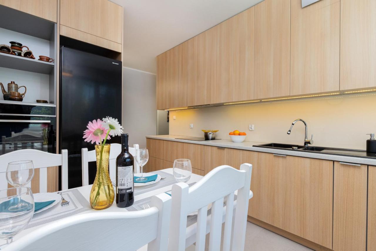 Gdanska Two-Bedroom Apartment Brzezno Beach By Noclegi Renters Екстер'єр фото